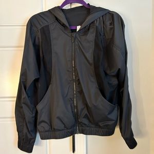 Black lululemon rain jacket